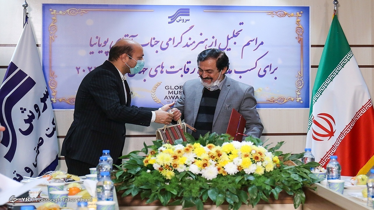 مدال‌آور ایرانی رقابت‌های جهانی موسیقی محلی تجلیل شد