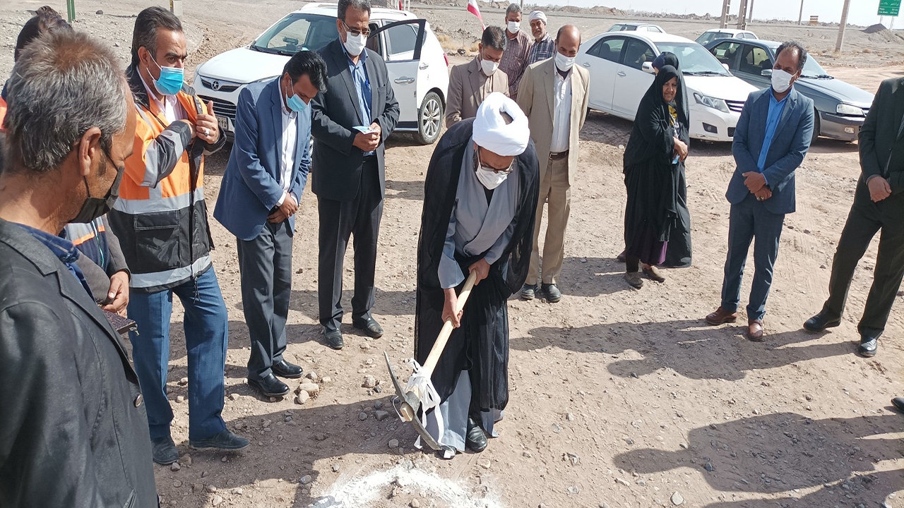 آغاز آسفالت ۱۵ کیلومتر راه روستایی در ریگان