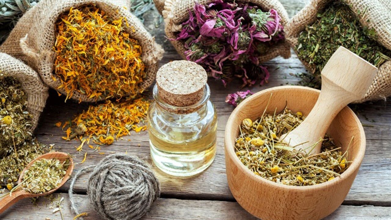 راهکار‌های داشتن پوست شفاف در طب سنتی + فیلم