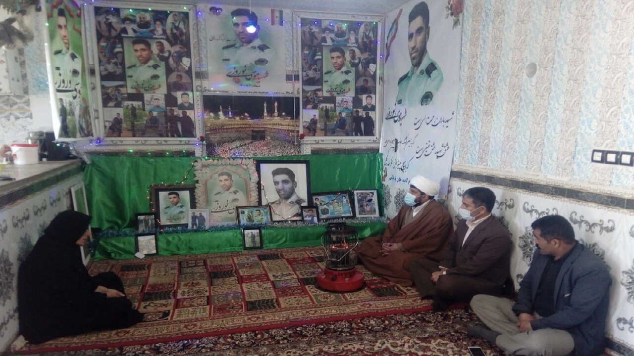 دیدار هم کلاسی و همرزمان با خانواده شهید آبدار
