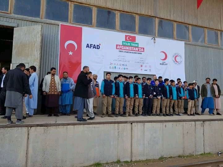 قطار نیکی ترکیه به افغانستان رسید + تصاویر قطار نیکی ترکیه به افغانستان رسید + تصاویر