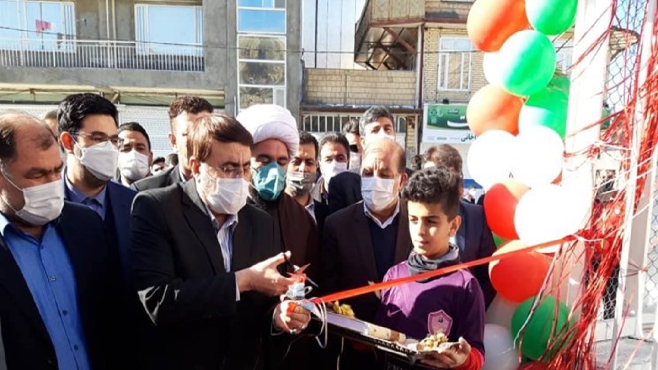 سفر استاندار کرمانشاه به سرپل ذهاب و افتتاح طرح ها در شهرستان/ظرفیت‌های کشاورزی کرمانشاه می‌تواند بخشی از نیاز‌های دیگر استان‌ها و کشور همسایه را تامین کند