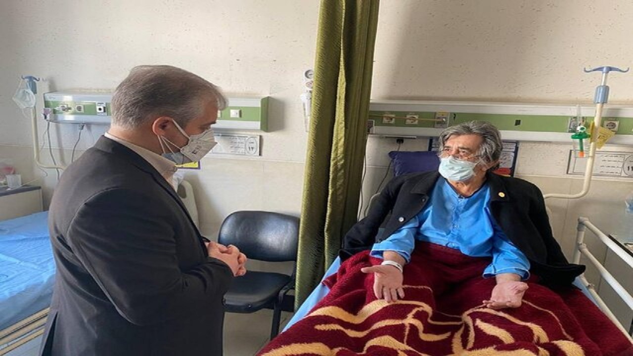 هنرمند خوشنویس ایرانی دچار عارضه قلبی شد