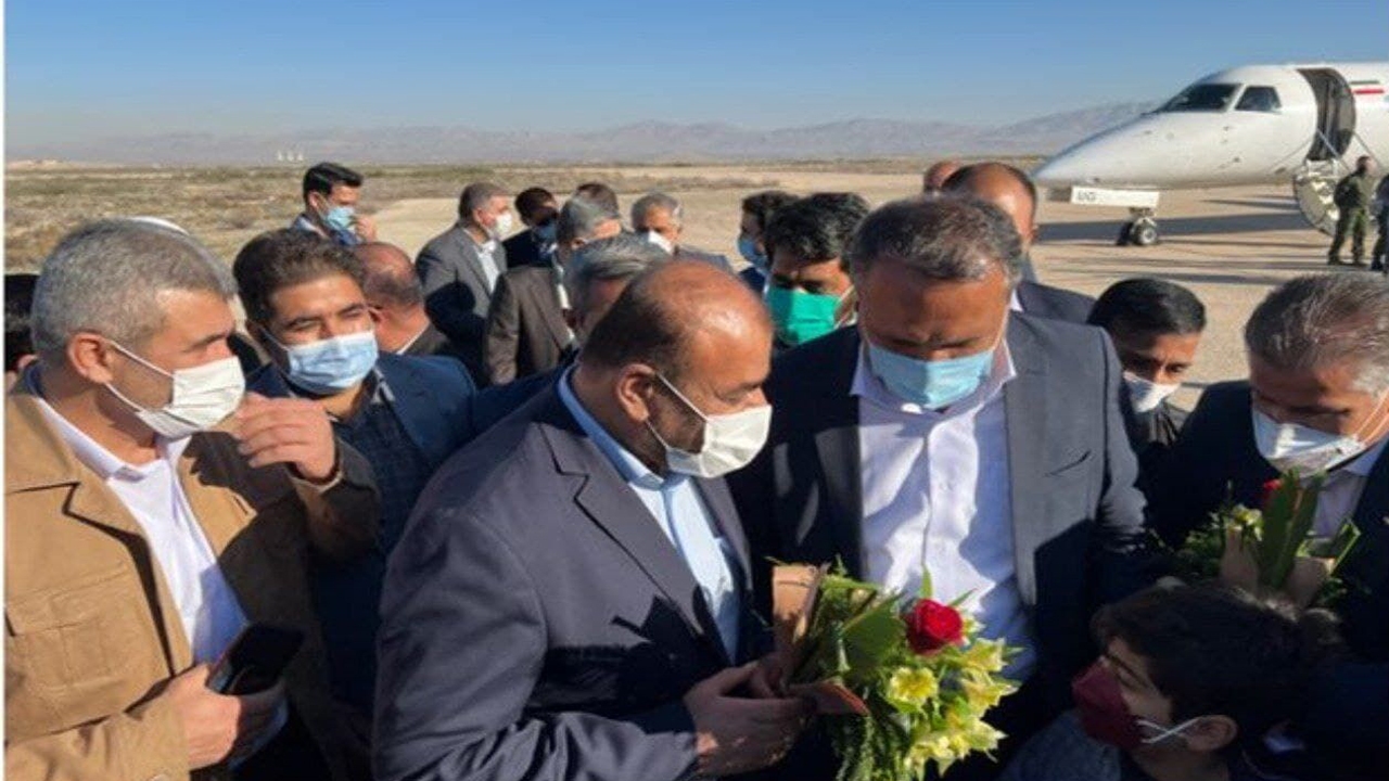 وزیر راه و شهرسازی وارد جهرم شد