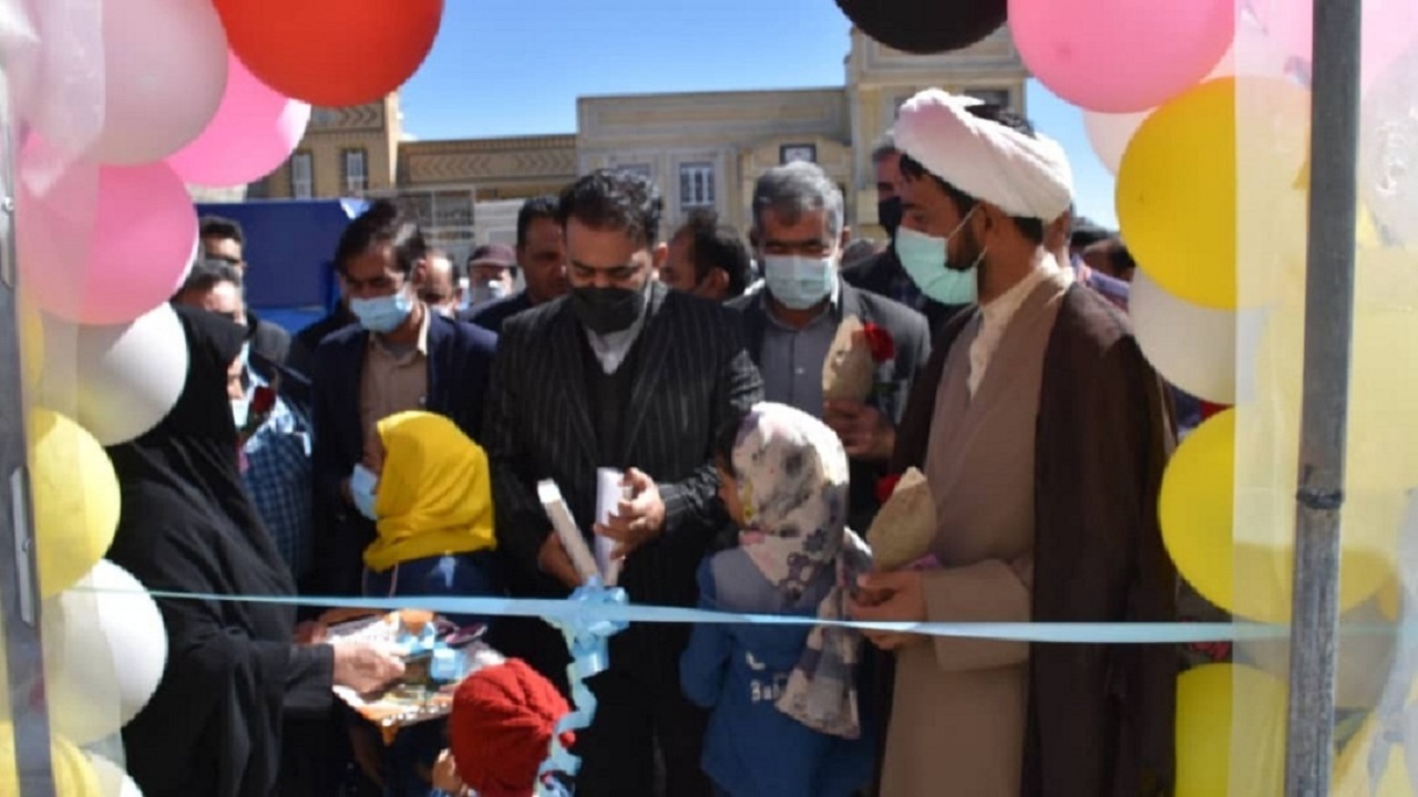 افتتاح گلخانه گل رز ساحه در شهرستان خاتم