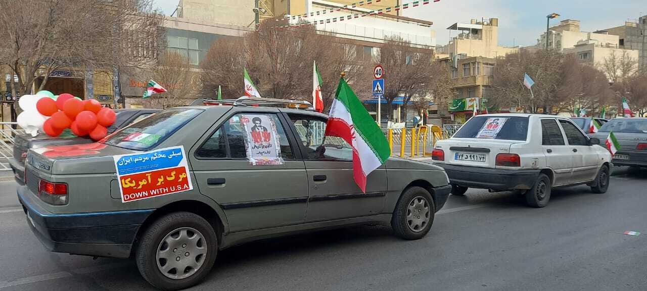 راهپیمایی خودرویی و موتوری در مشهد مقدس