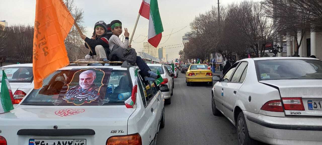 راهپیمایی خودرویی و موتوری در مشهد مقدس