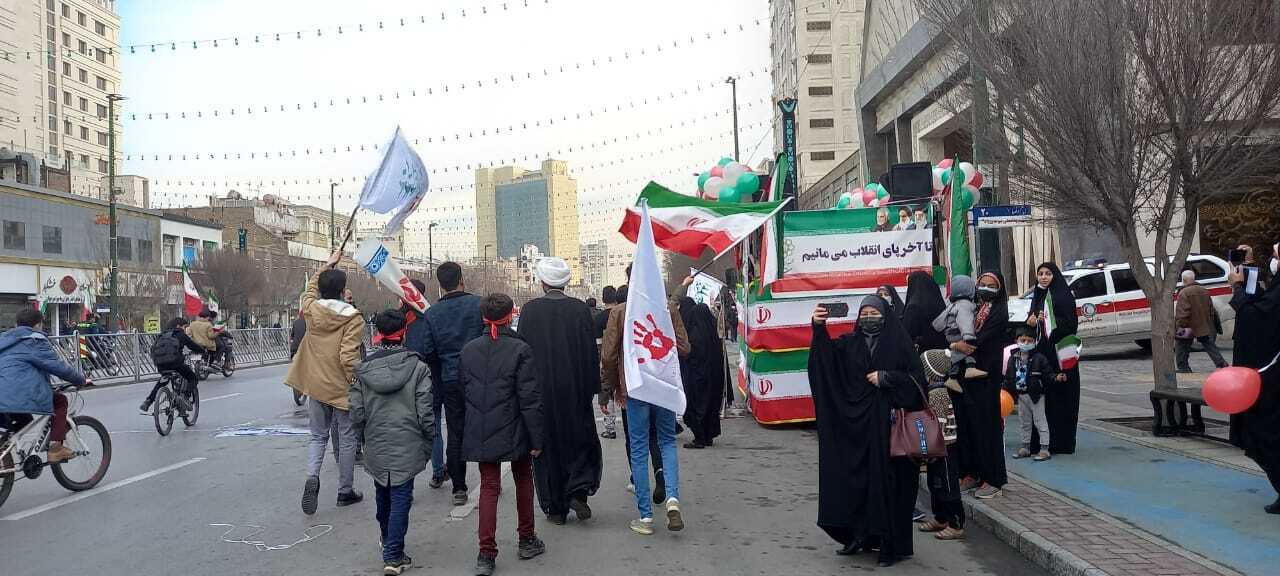 راهپیمایی خودرویی و موتوری در مشهد مقدس