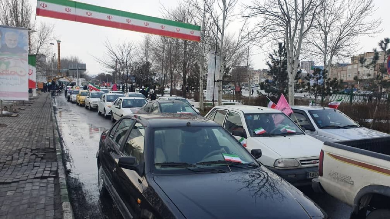 ملت همدل / آغاز مراسم ۲۲ بهمن در تبریز