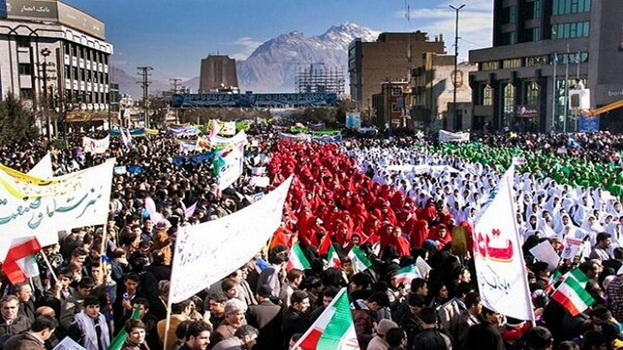 برگزاری مراسم راهپیمایی ۲۲ بهمن در ایلام