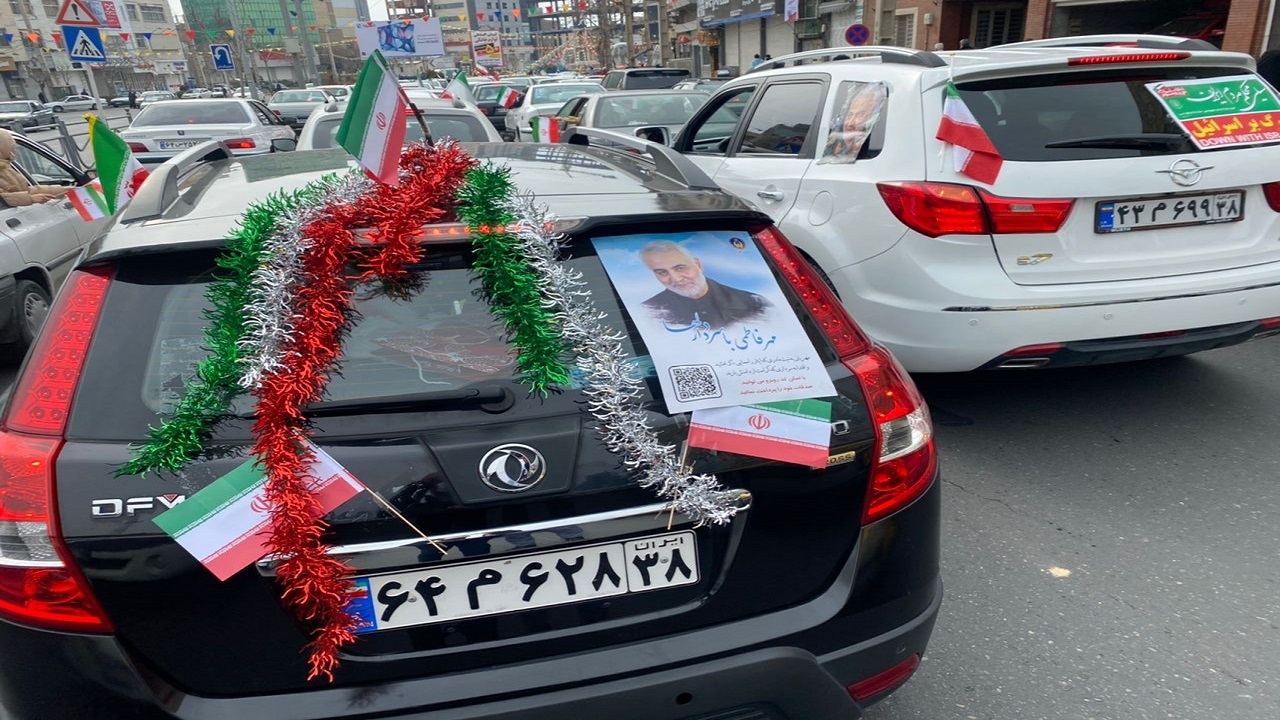 آغاز جشن ۴۳ سالگی انقلاب اسلامی در البرز + تصاویر