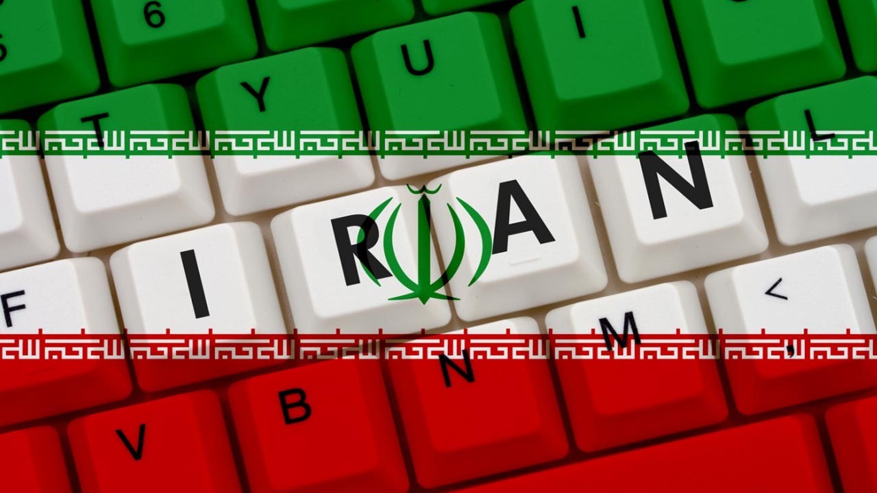 انقلاب اسلامی و ضرورت شکستن حصر تبلیغاتی دشمن در فضای مجازی