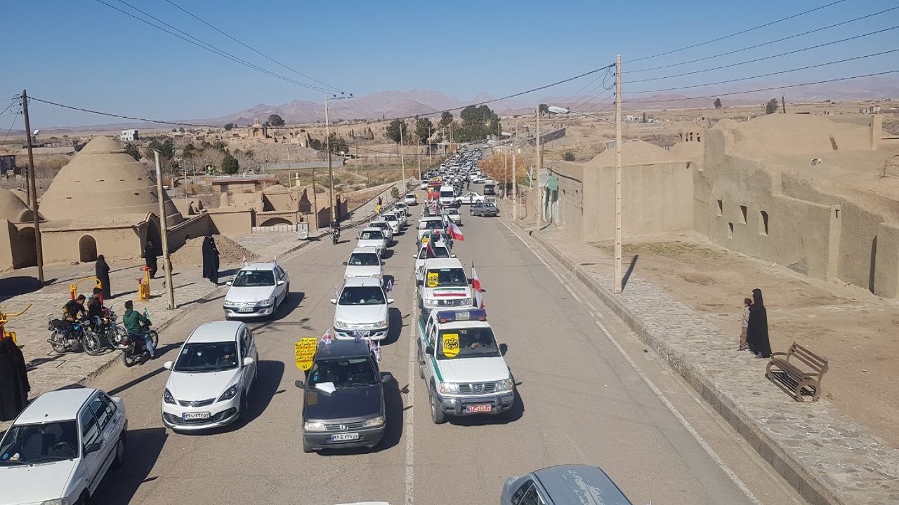 برگزاری جشن پیروزی انقلاب در دیار گل های نرگس + تصاویر