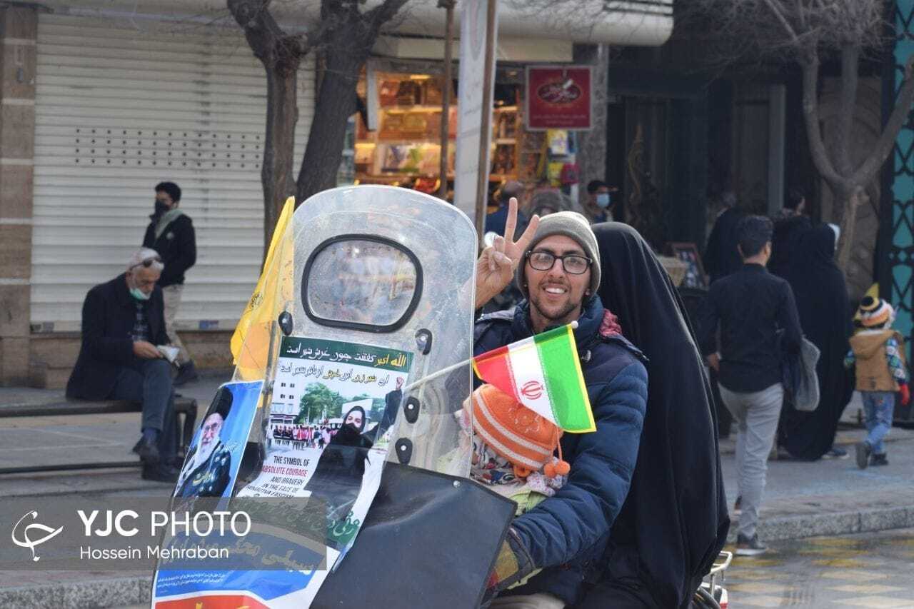 راهپیمایی خودرویی و موتوری در مشهد مقدس+تصاویر و فیلم