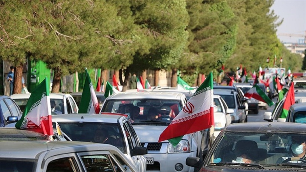 راهپیمایی خودرویی پیروزی انقلاب به روایت تصویر