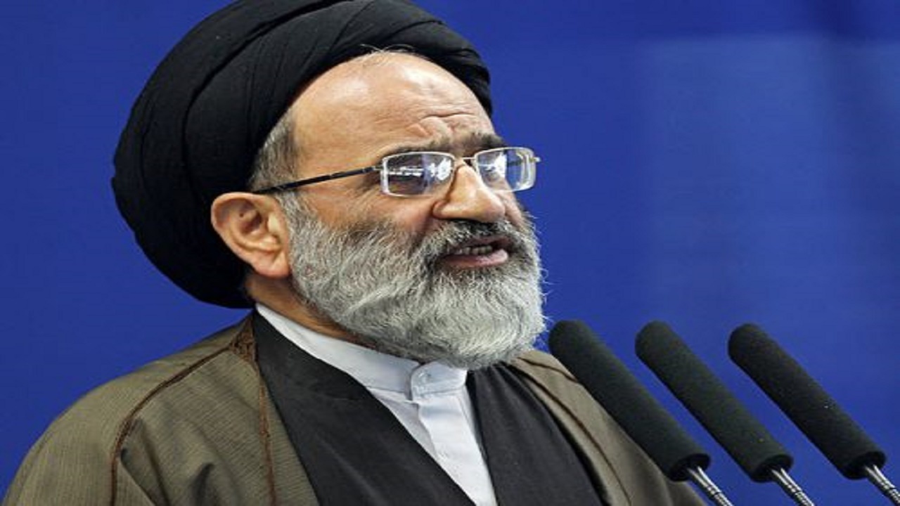 قدرت ملت ایران و انقلاب اسلامی آمریکا را بر سر میز مذاکره آورد