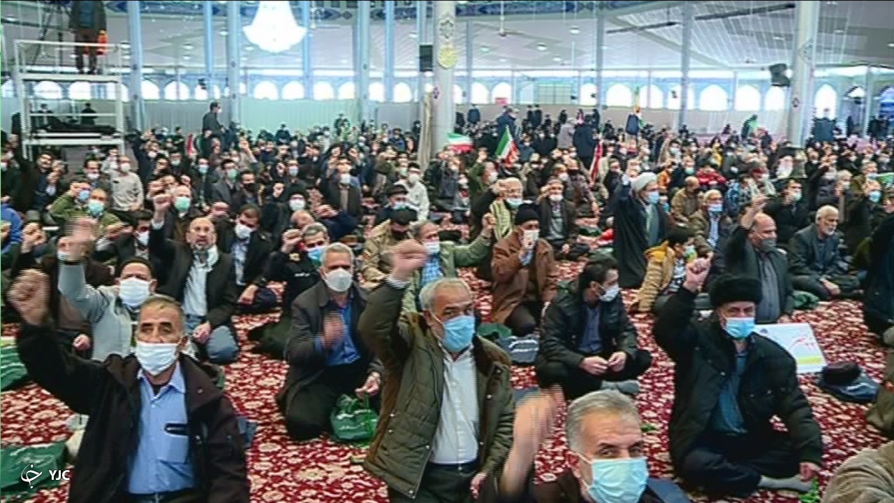 قطعنامه راهپیمایان اراکی بر مبارزه با فساد و مقابله با دشمن تاکید داشت