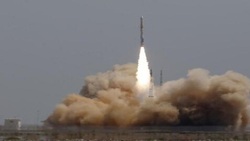 ارسال ماهواره‌ بر Space X به فضا + فیلم