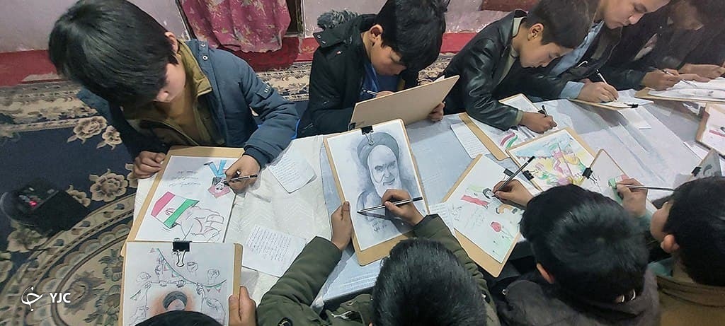 نقاشی کودکان افغانستان به مناسبت سالروز پیروزی انقلاب اسلامی + تصاویر