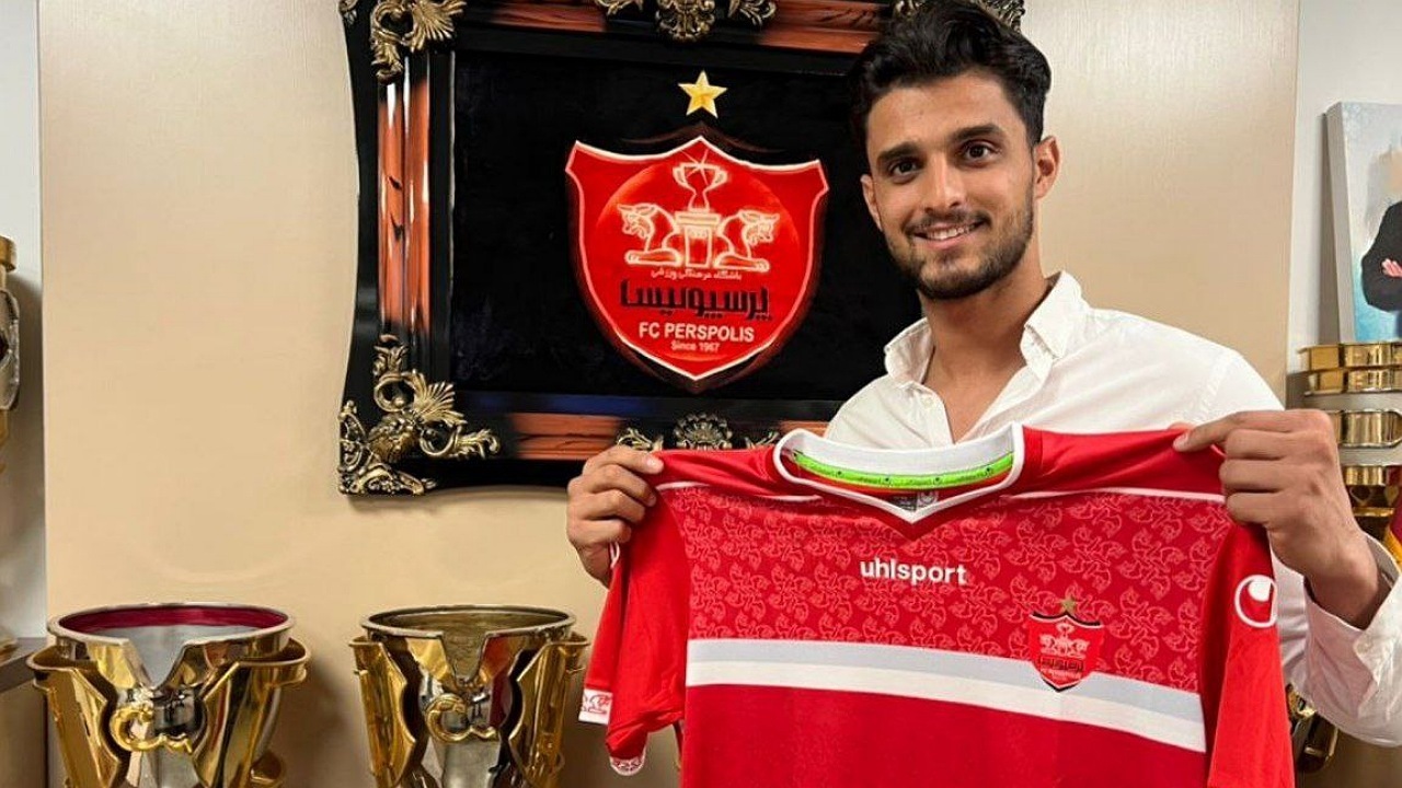 کارت بازی دروازه بان جدید پرسپولیس صادر شد