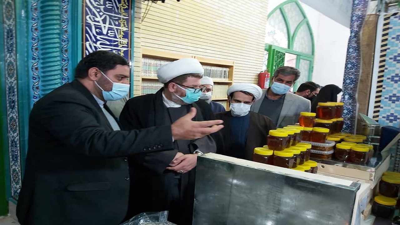 برپایی نمایشگاهی برای اشتغال و کارآفرینی در محل آستان مقدس امامزاده ابراهیم