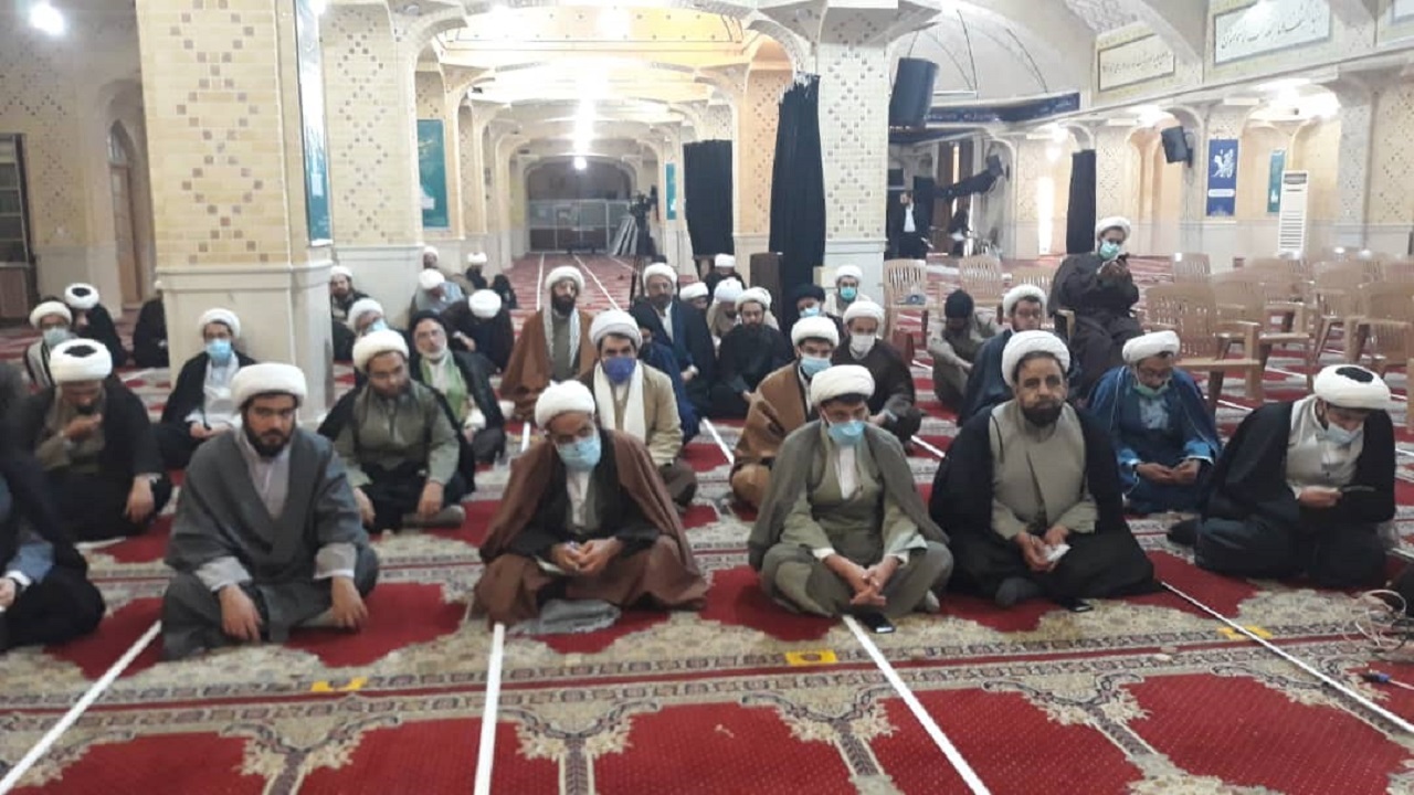 تجلیل از ائمه جماعت فعال استان قزوین