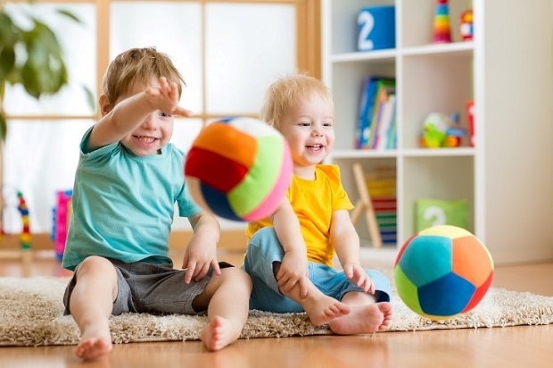 راهکارهای محدود کردن کودکان برای استفاده از گوشیهای هوشمند راهکارهای محدود کردن کودکان برای استفاده از گوشیهای هوشمند