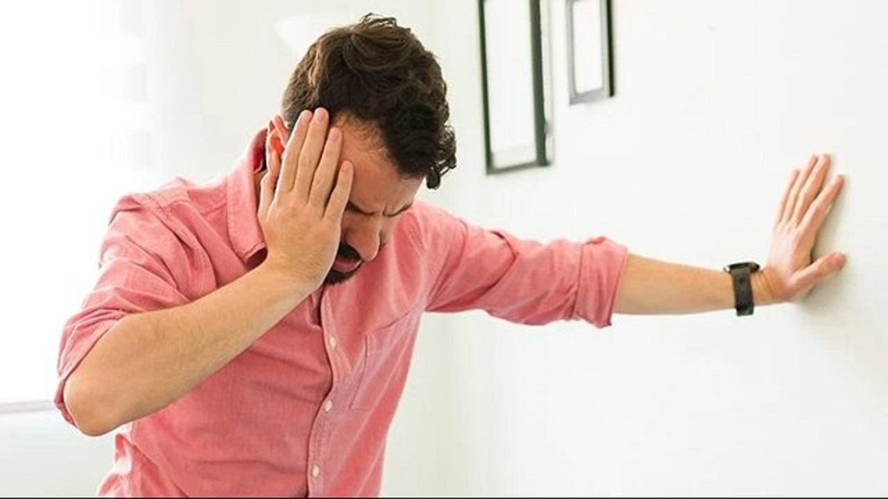 راهکارهایی برای کاهش سرگیجه هنگام ایستادن