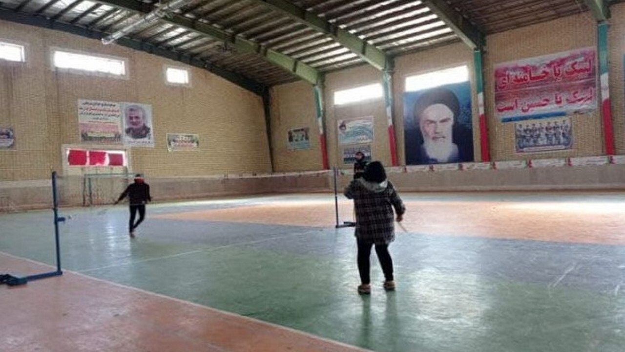 مسابقات بدمینتون بانوان در شهرستان دهلران برگزار شد