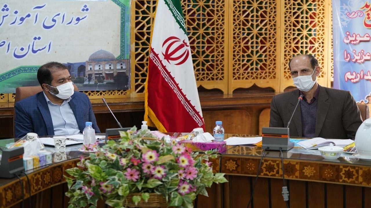 کمبود ۱۳ هزار معلم در اصفهان بزودی به ۲۰ هزار می‌رسد