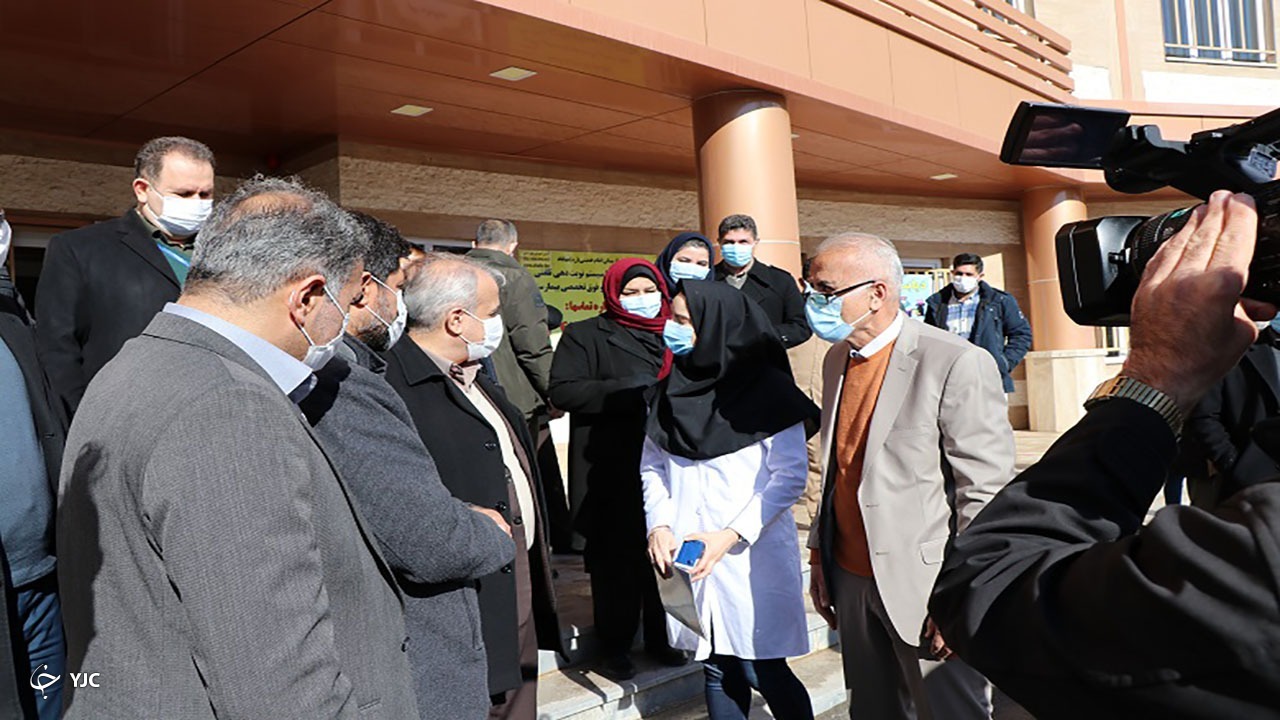 تقدیر از پزشک خیر شاغل در بیمارستان امام خمینی (ره) مهاباد