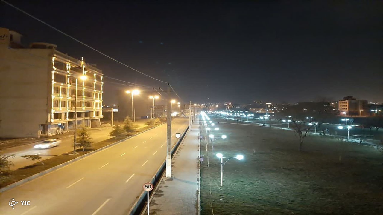 سیستم روشنایی پارک مهاباد بهسازی شد