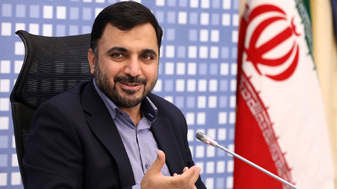 وزیر ارتباطات: در اینترنت ۱۰۰ پله از افغانستان بالا تریم!