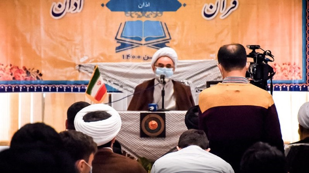 عمامه گذاری طلاب حوزه‌ی علمیه در گیلان