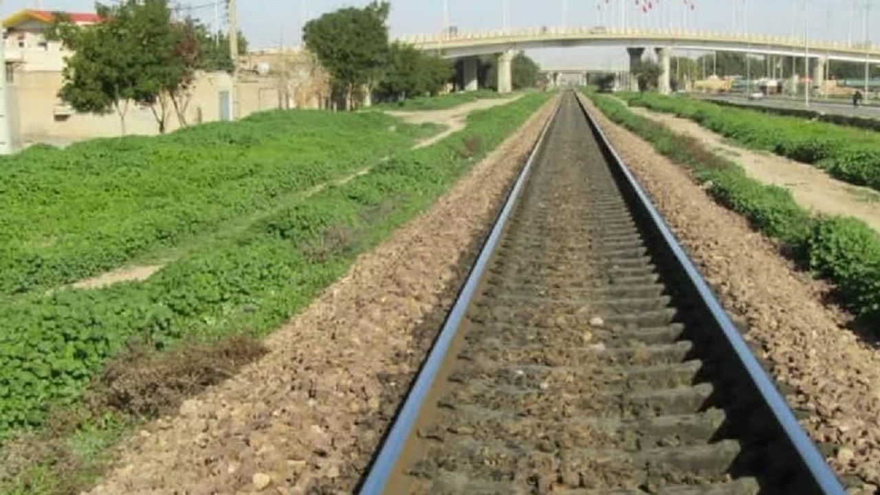 افتتاح ۴ طرح احداث دیوار در راه آهن زاگرس