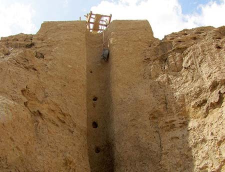 ارتفاع قلعه آدم خوار