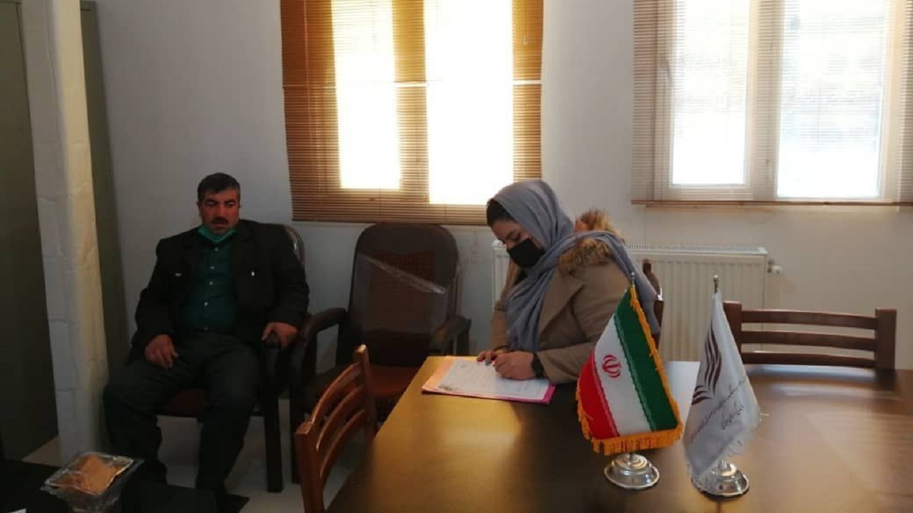 کمک ۱۰۰ میلیون ریالی بانوی اراکی به آزادی زندانیان
