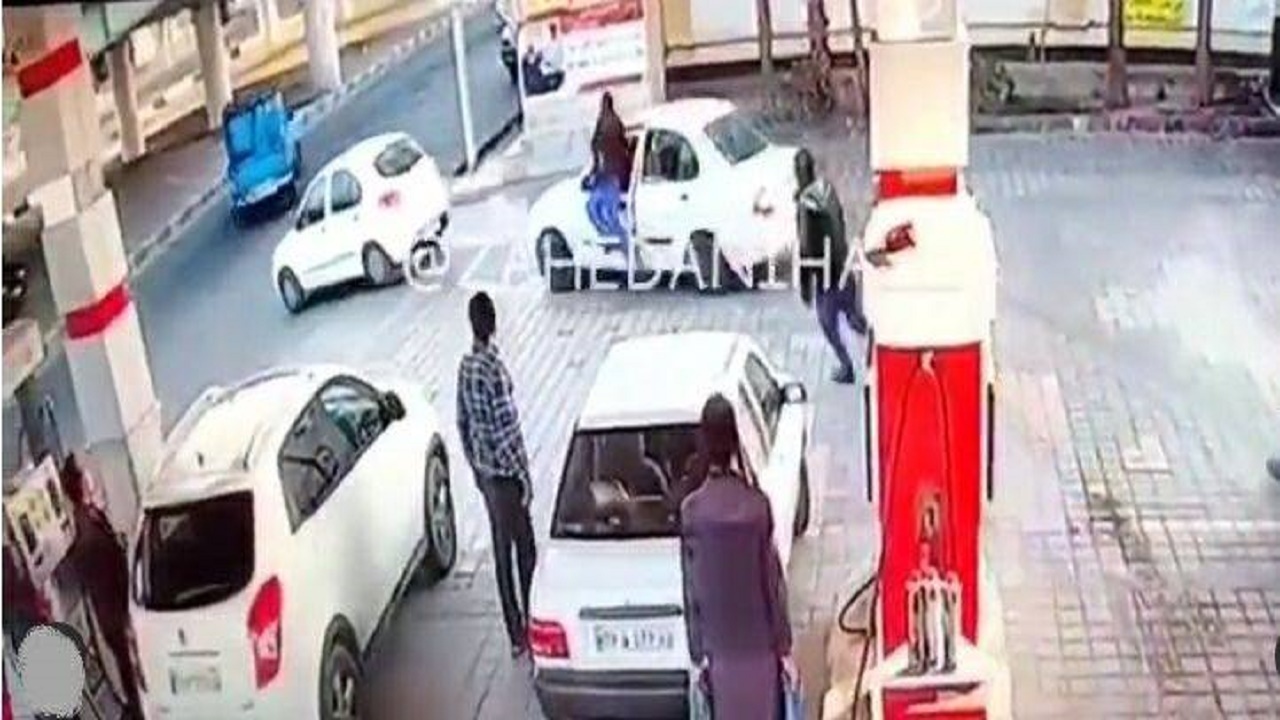 رسیدگی پلیس به اقدام خطرناک راننده متخلف در پمپ بنزین خیابان دانشگاه زاهدان