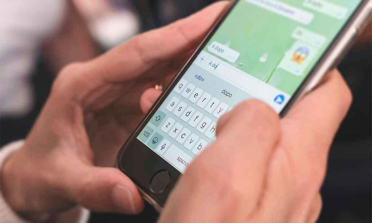 اپلیکیشن واتساپ