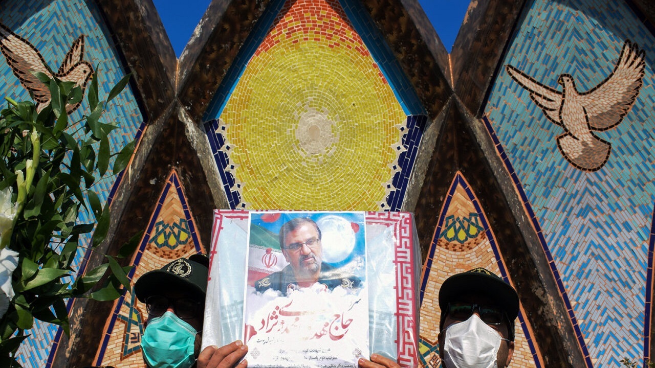 تشییع پیکر سردار شهید مهدوی‌نژاد از فرماندهان سپاه در قم