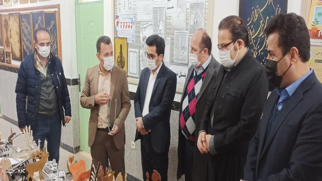 برپایی نمایشگاه دانش آموزان مهابادی با نیاز‌های ویژه