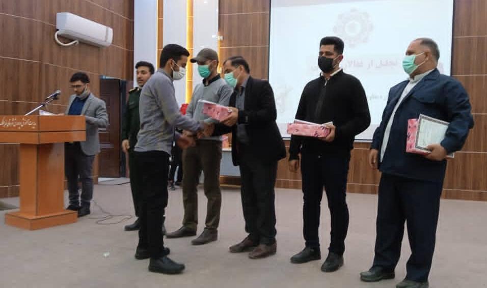 همایش تجلیل از جهادگران تبیین در اندیمشک برگزار شد