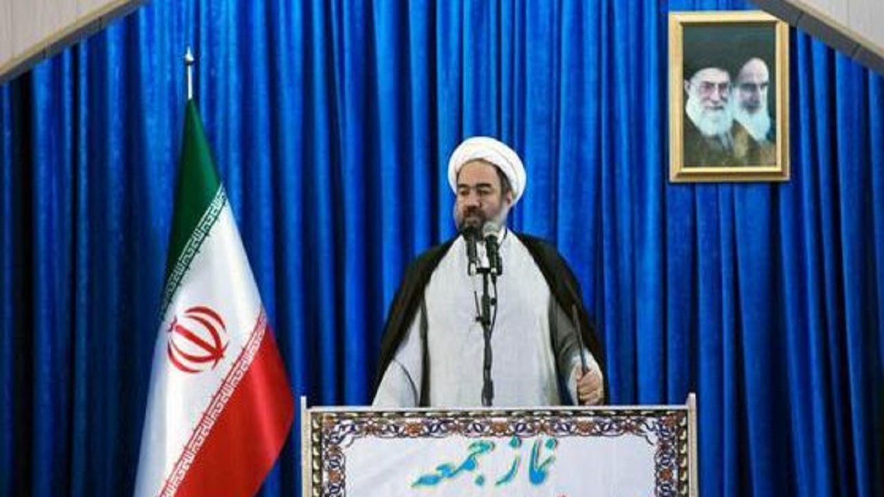 همگان باید به جهاد تبیین توجه و اهتمام ورزند