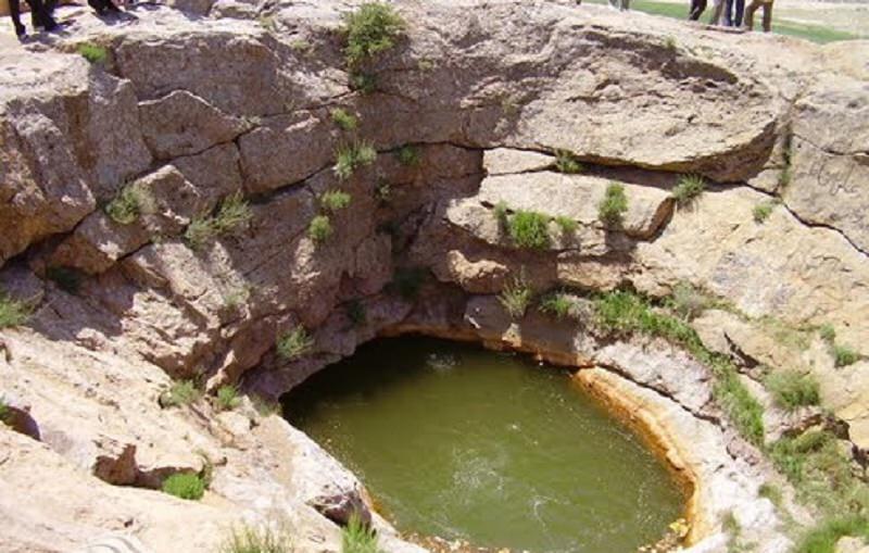چشمه&zwnj;ای با خاصیت درمانی اما ناشناخته در خراسان رضوی