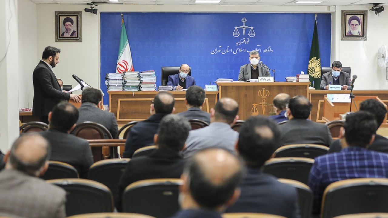پرداخت صدها سکه طلا به  ۱۹۸ نفر از کارکنان گمرک
