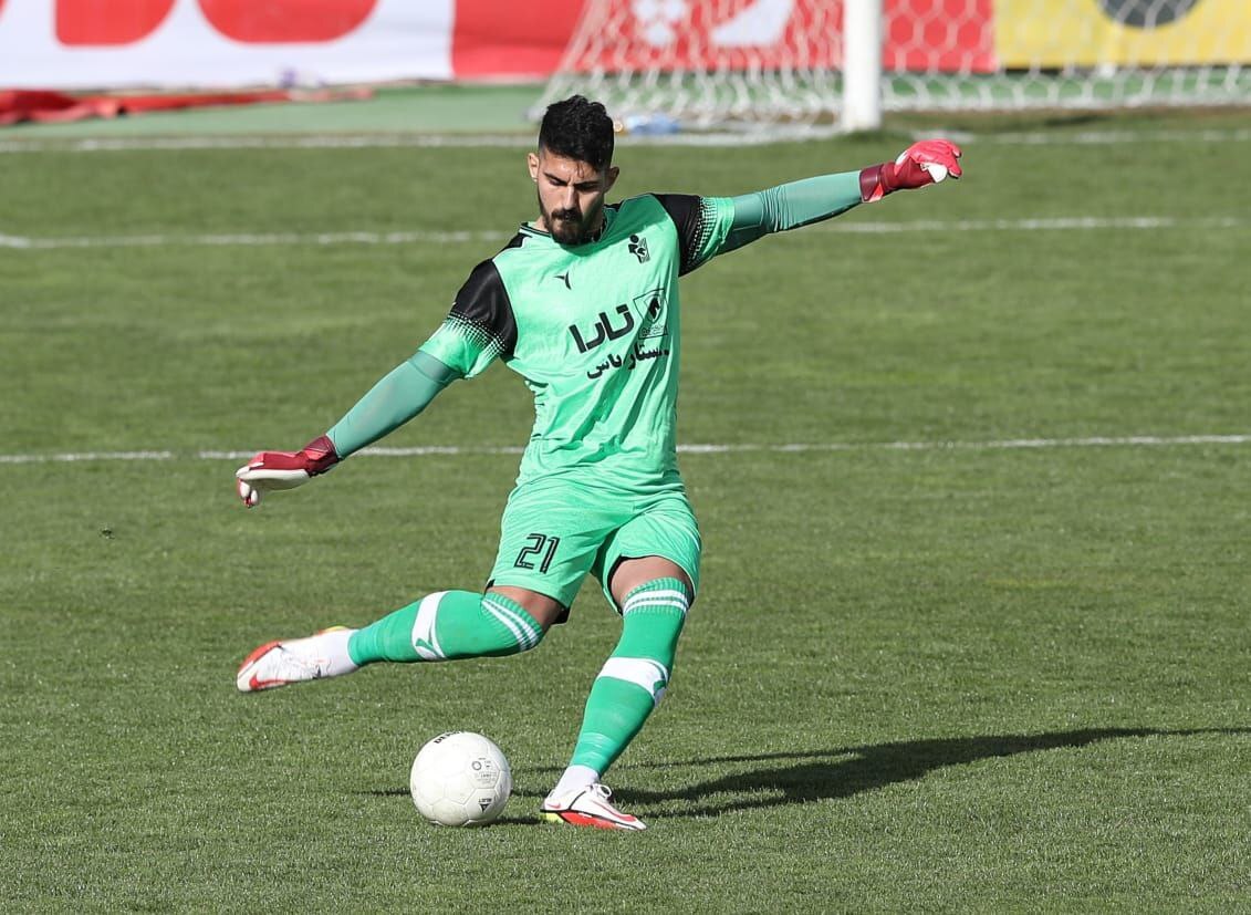فرهاد کرمانشاهی 
