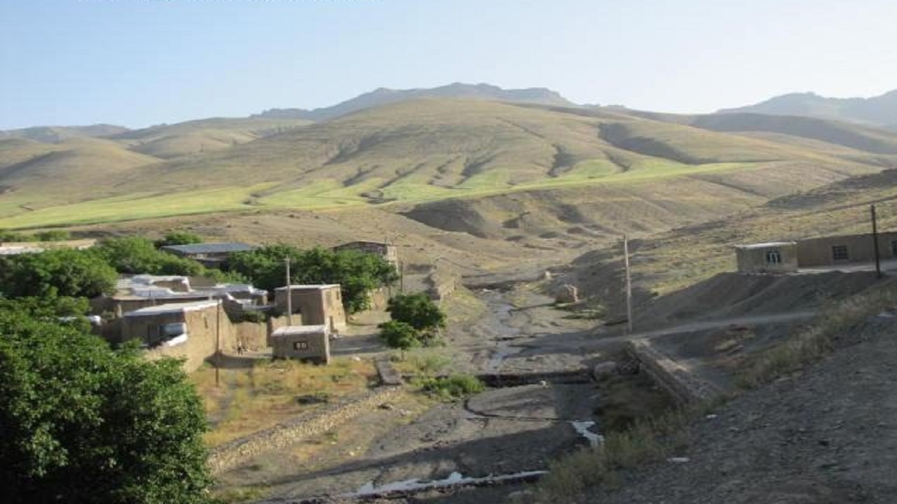 روستای آقداش به دلیل همجواری با مشهد ثبت ملی نمی‌شود