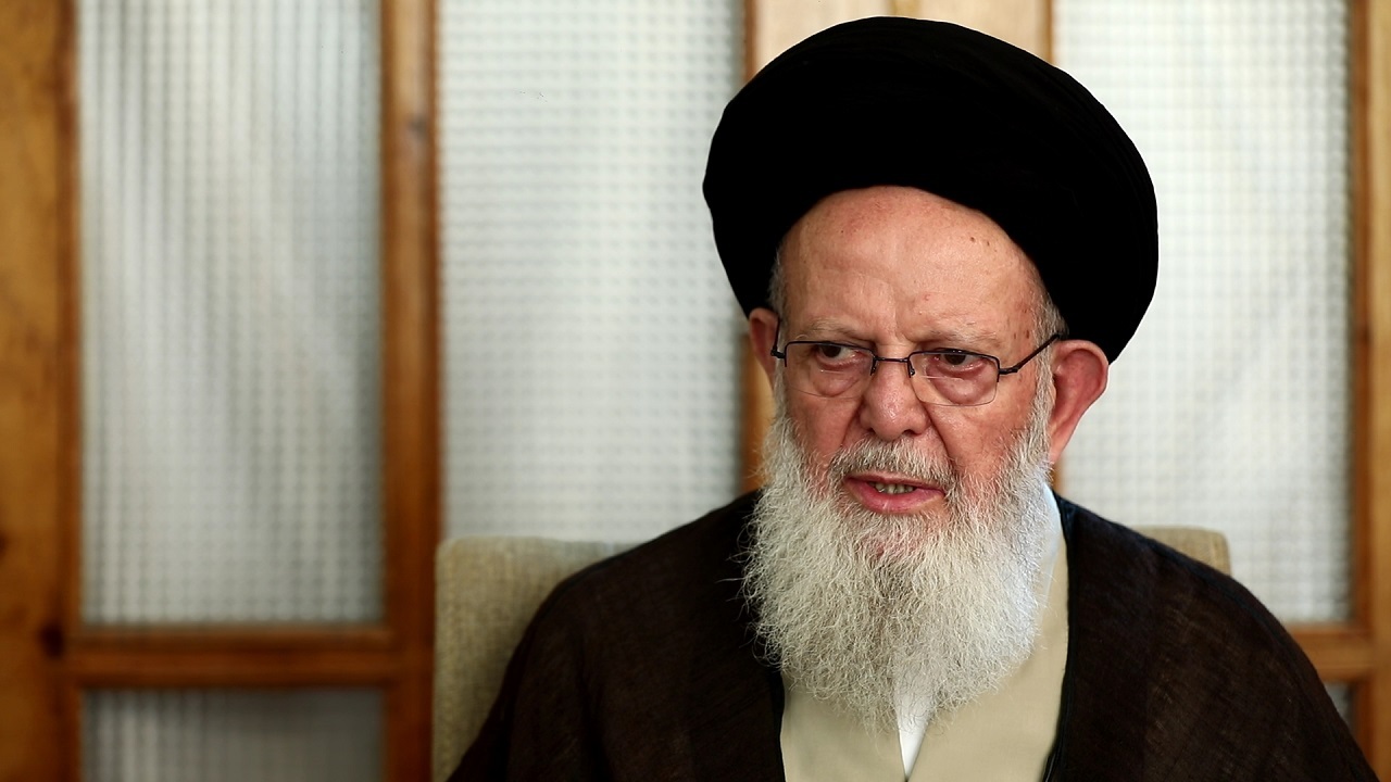 آئین تکریم آیت الله سید محمد حسینی زنجانی برگزار شد