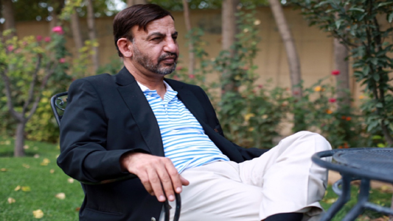 حشمت غنی: اشرف غنی می‌خواهد آخر عمر خود را در افغانستان سپری کند