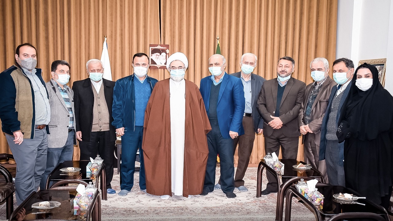 مشکلات جامعه کارگری باید بر طرف شود